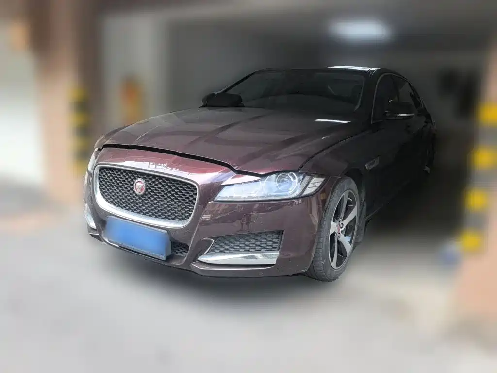 Jaguar XFL — миниатюра 2