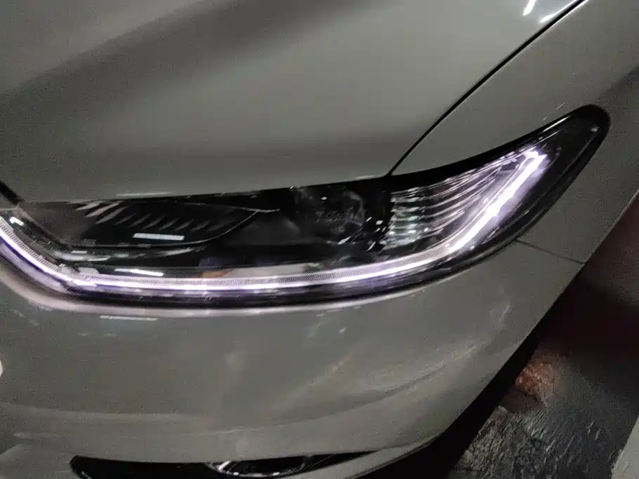 Ford Mondeo — миниатюра 5