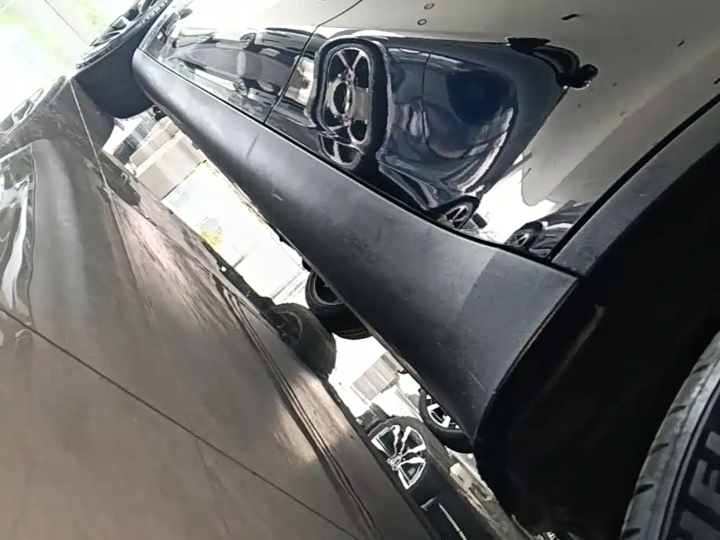 Tesla Model Y — миниатюра 22