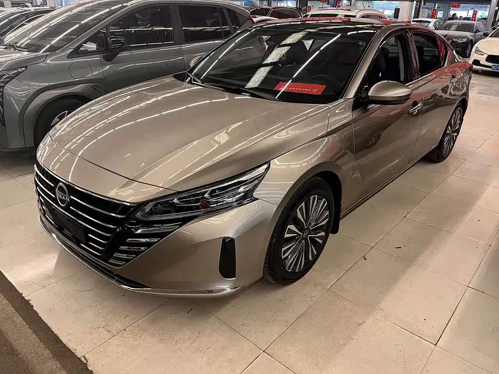 Nissan Teana 2023