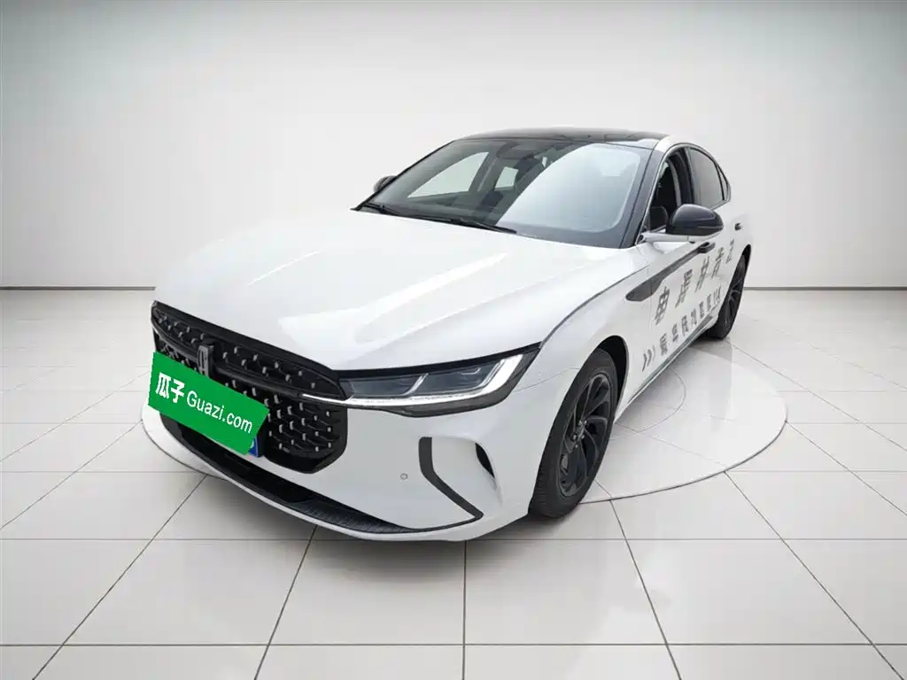Lincoln Z 2025
