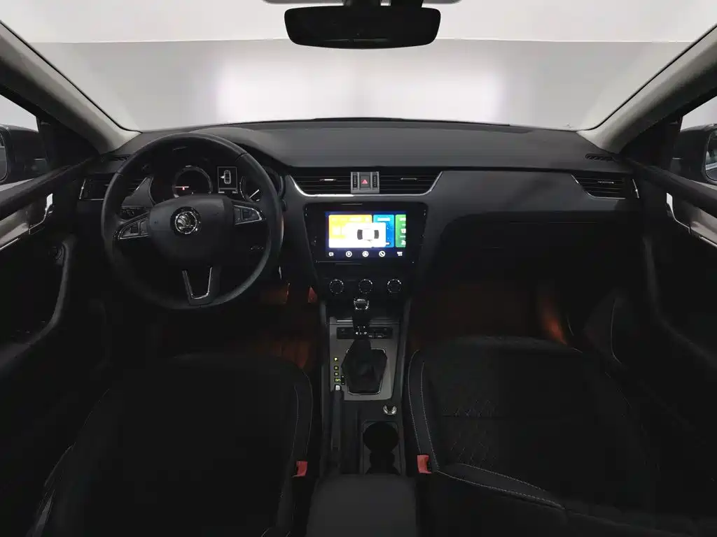 Skoda Octavia — миниатюра 5
