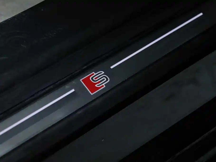 Audi A6L New Energy — миниатюра 14