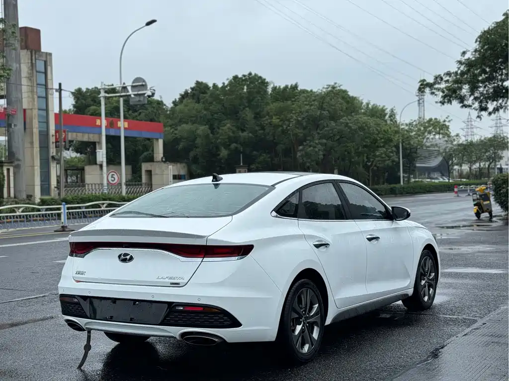 Hyundai Fista — миниатюра 10