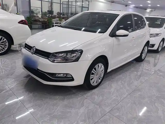 VOLKSWAGEN POLO 2017