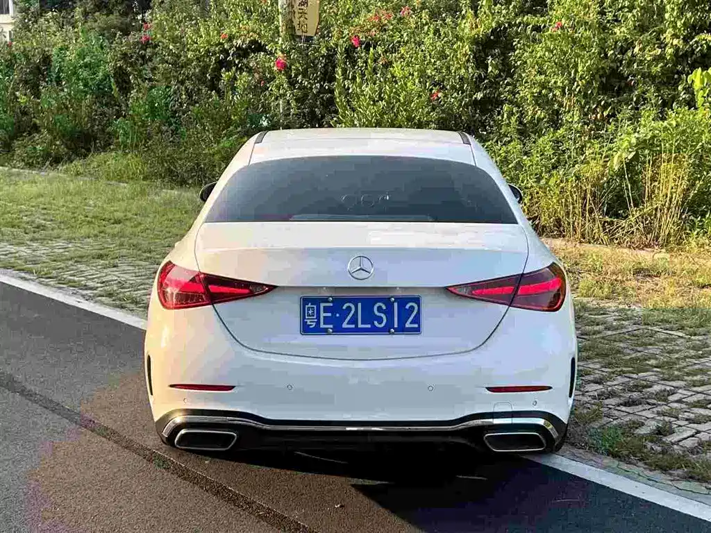 Mercedes-Benz C-Class — миниатюра 4