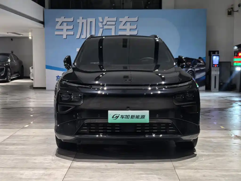 XPeng G9 — миниатюра 2