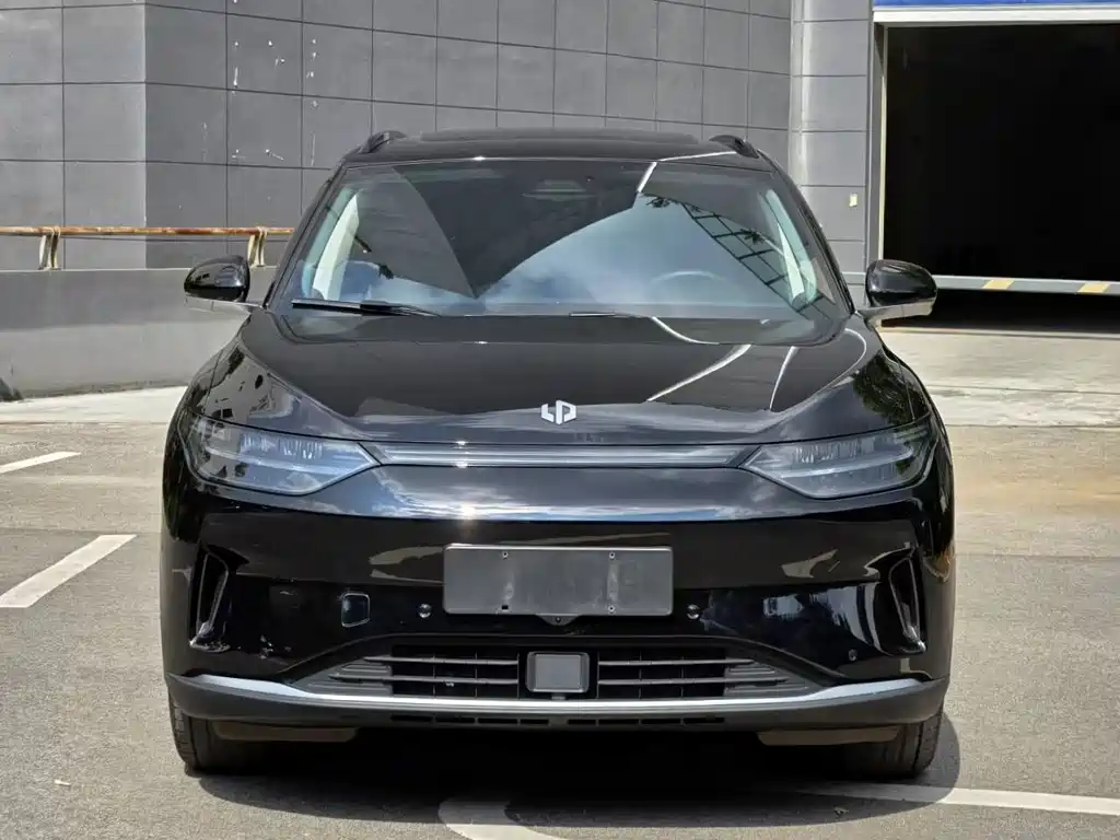 Leapmotor Leapmotor C11 — миниатюра 2