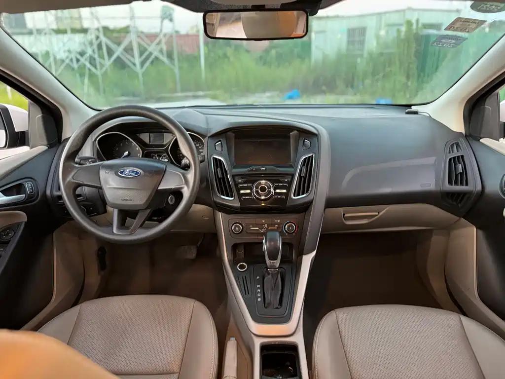 Ford Focus — миниатюра 7