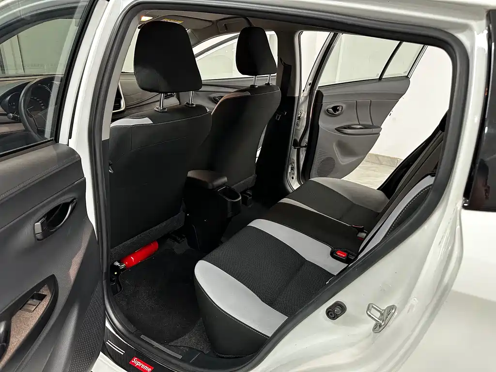 TOYOTA YARIS L ZHIXUAN