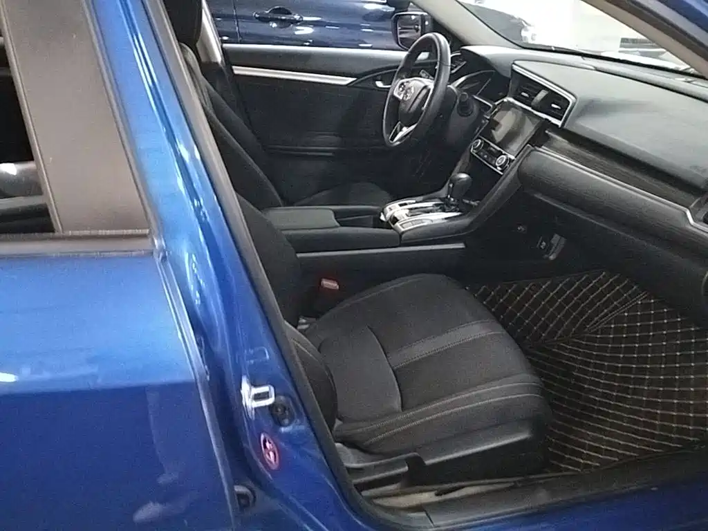 Honda Civic — миниатюра 25