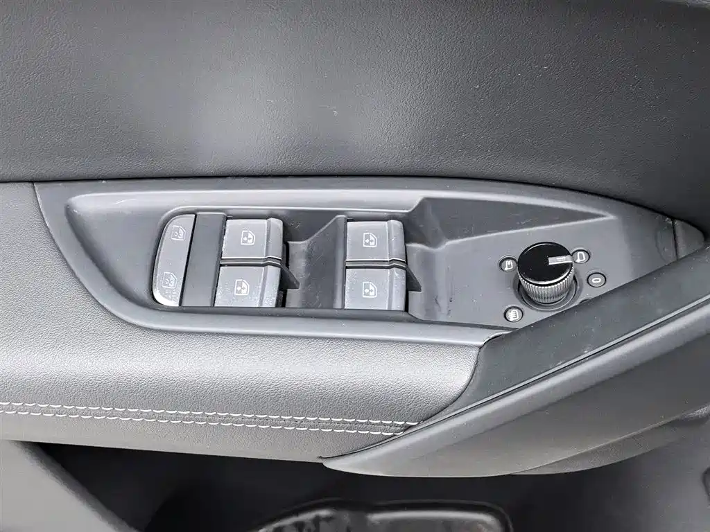 Audi Q5L 2025 45 40 TFSI Fashion