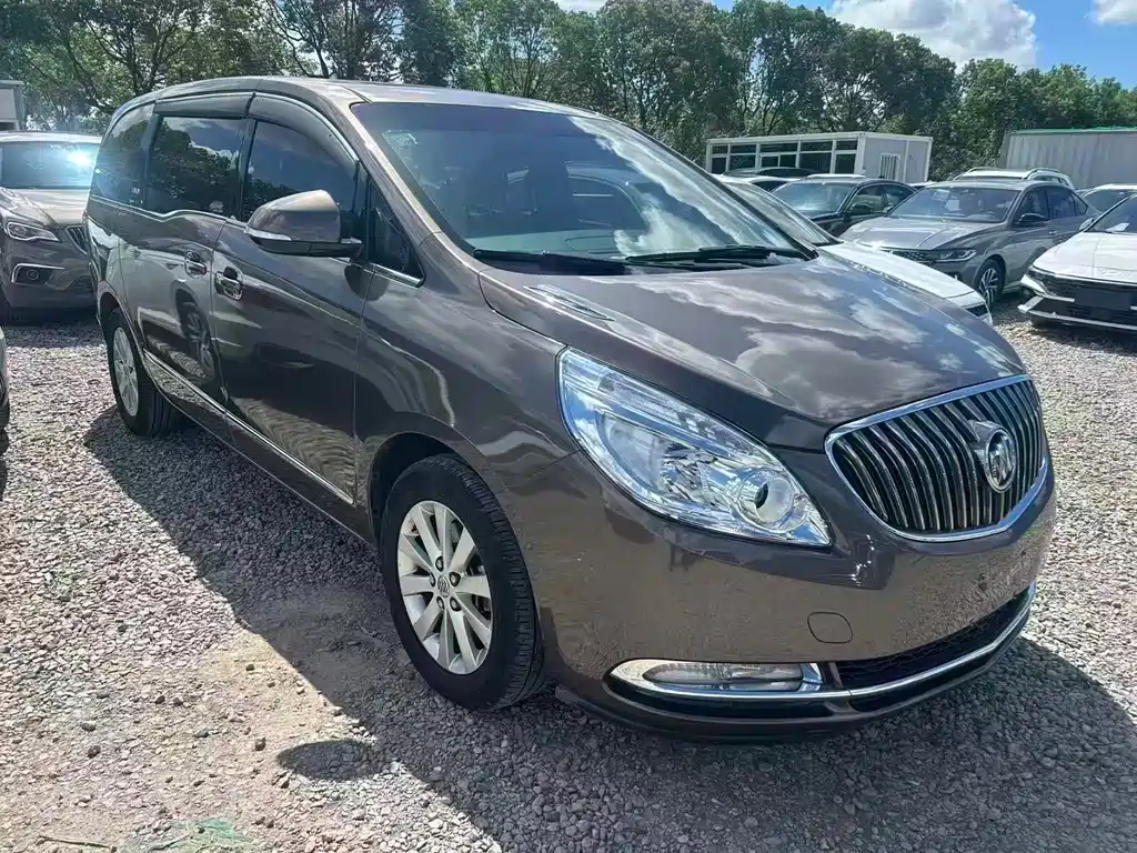 Buick GL8 — миниатюра 2