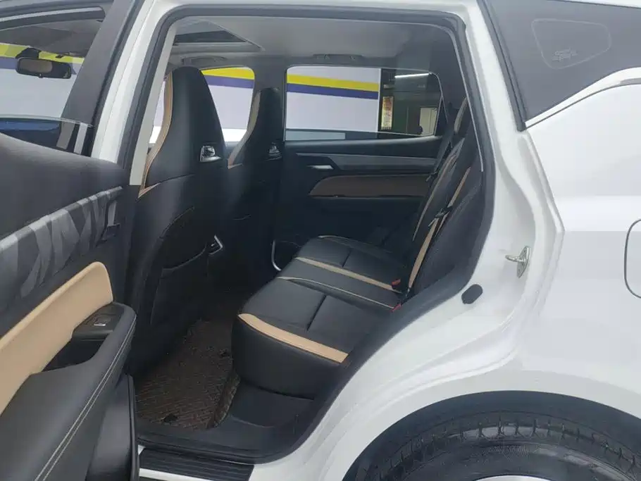 Geely Haoyue PRO — миниатюра 11