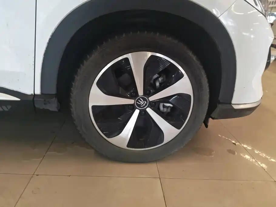 BYD PLUS New Energy — миниатюра 6