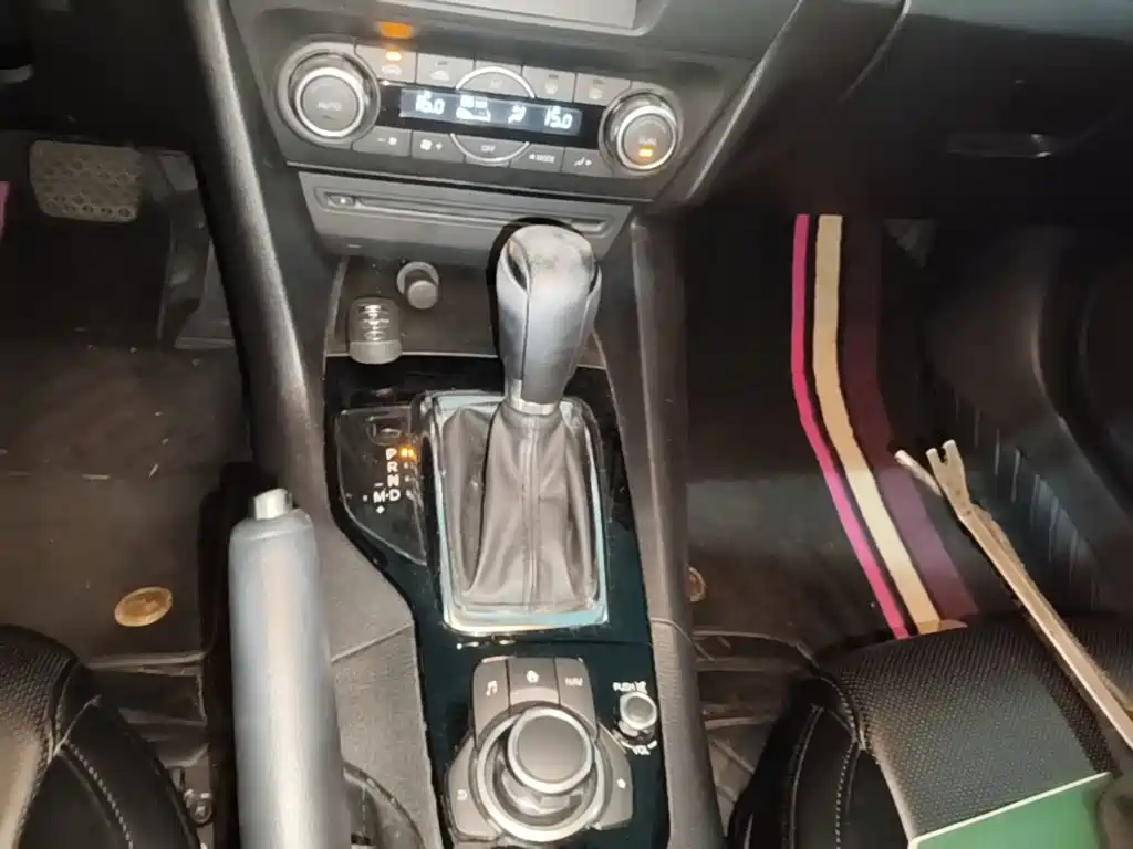 Mazda 3 Axela — миниатюра 14