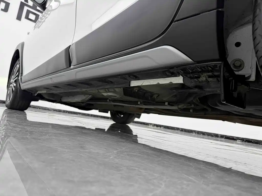 TOYOTA YARIS L ZHIXUAN