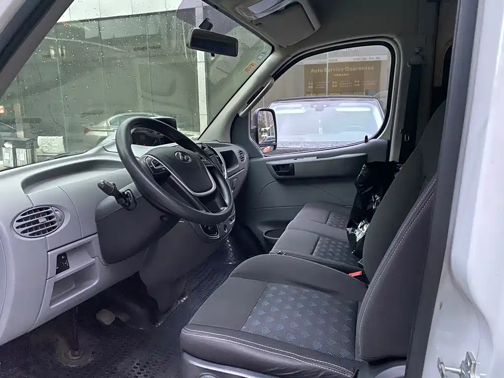 MAXUS V80 — миниатюра 7