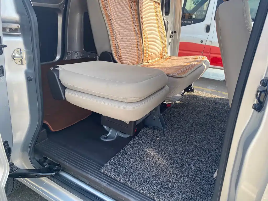 Wuling Hongguang V — миниатюра 9