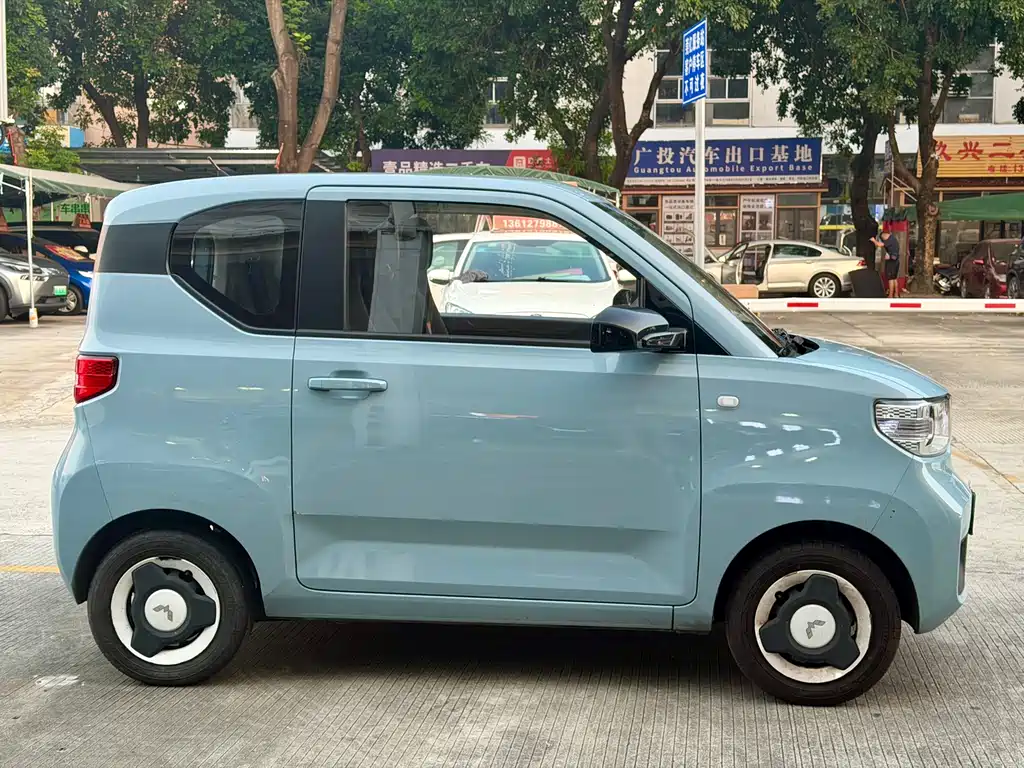 Wuling MINIEV — миниатюра 4