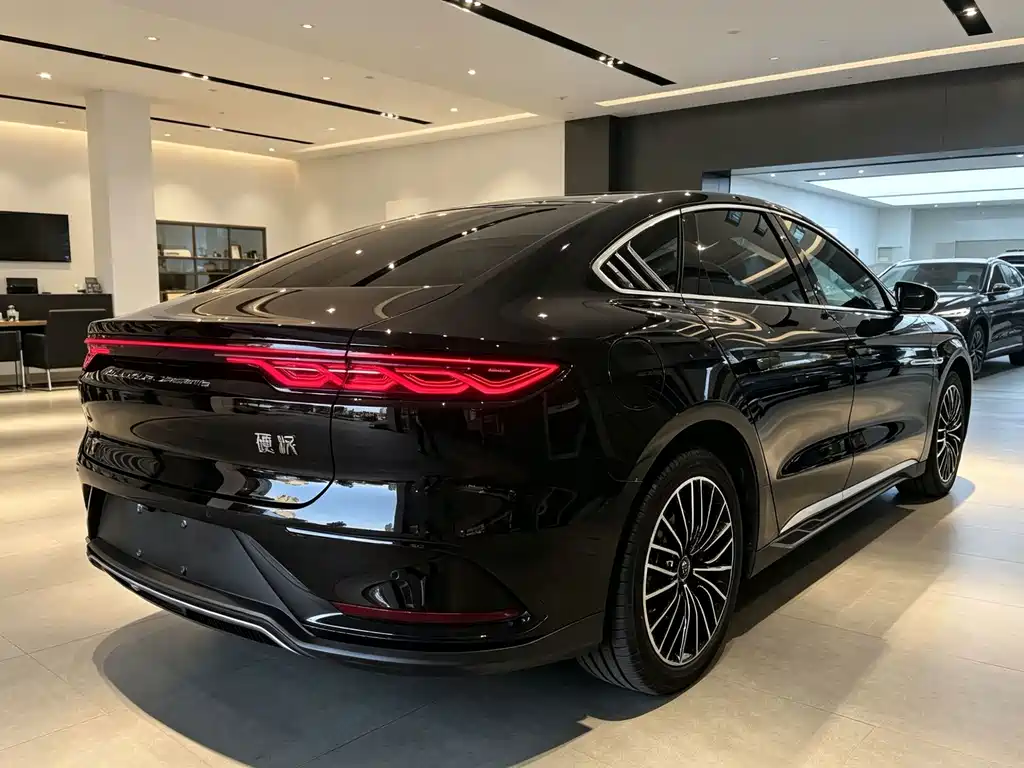 BYD Han — миниатюра 4
