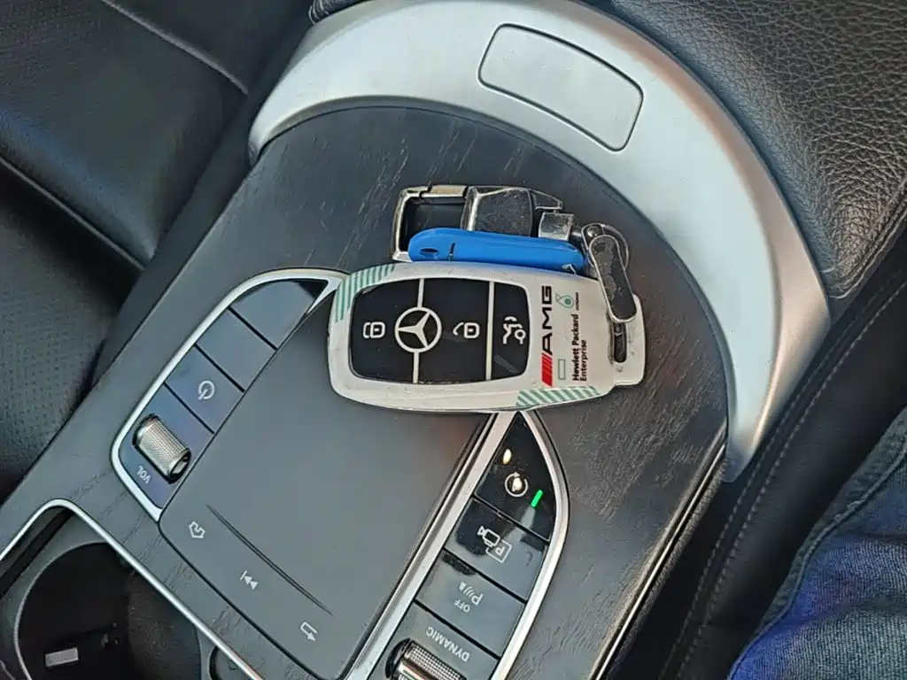 Mercedes-Benz C-Class — миниатюра 9