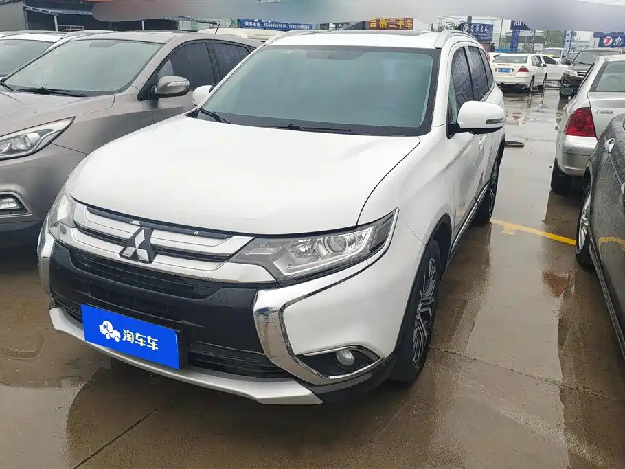 Купить Mitsubishi Outlander