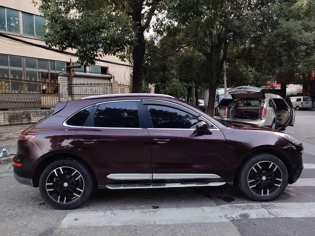 Zotye Zotye SR9 — миниатюра 9