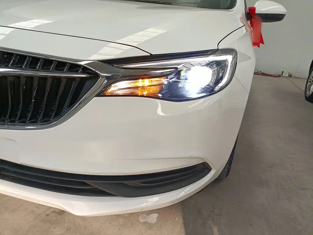 Buick Excelle — миниатюра 24