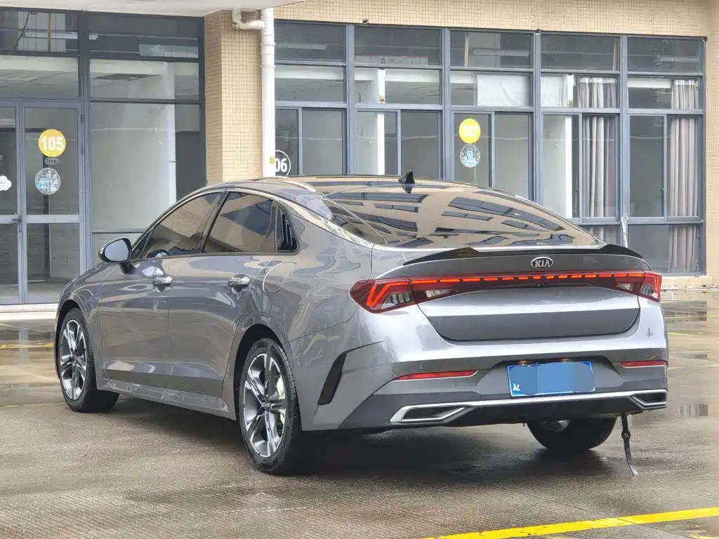 Kia K5 — миниатюра 3