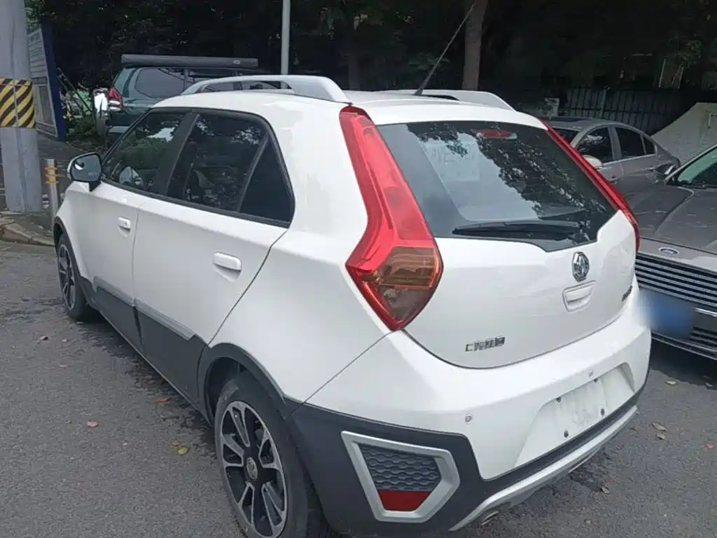 MG 3SW 2015 1.5L AMT Elite
