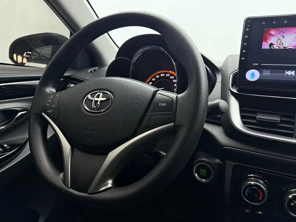 TOYOTA YARIS L ZHIXUAN