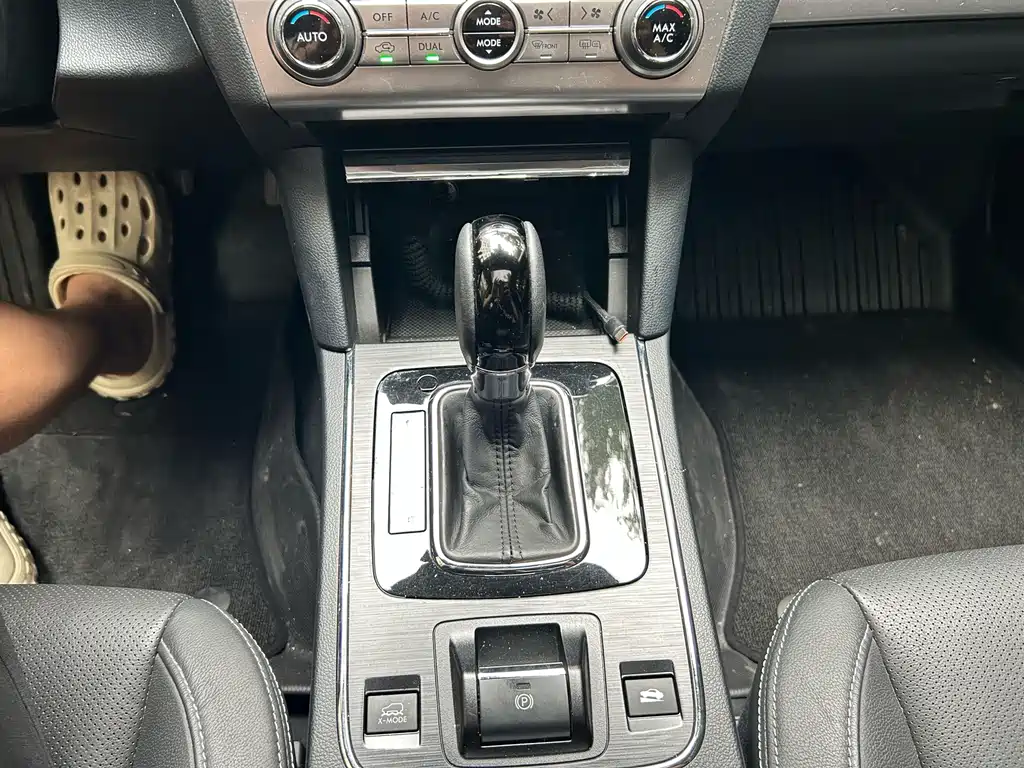 Subaru Outback — миниатюра 12