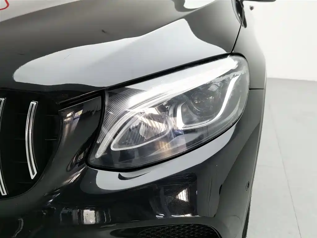 Mercedes-Benz GLC 2018 GLC 200 4MATIC SUV