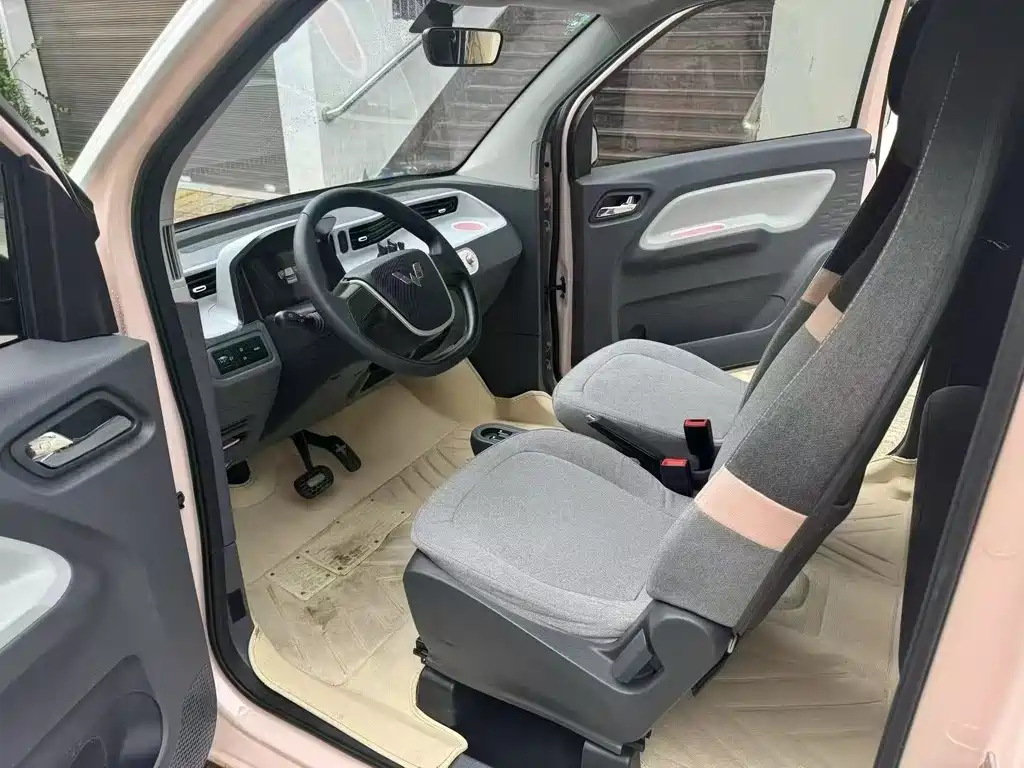Wuling MINIEV — миниатюра 5