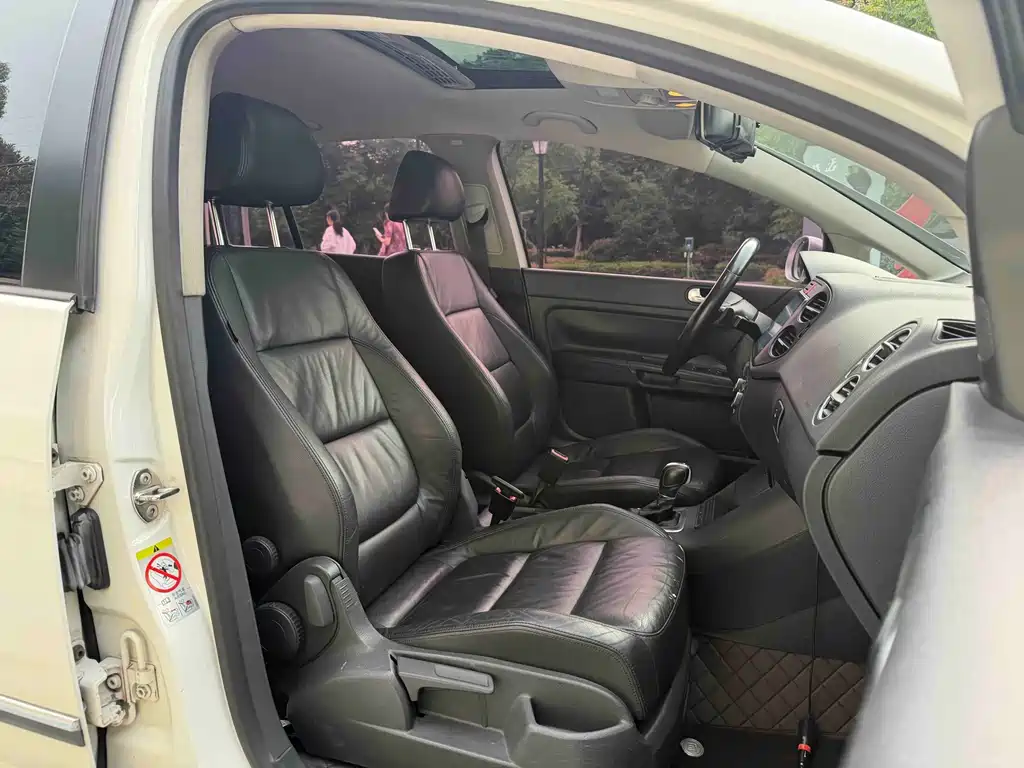 Volkswagen Golf (Import) — миниатюра 12