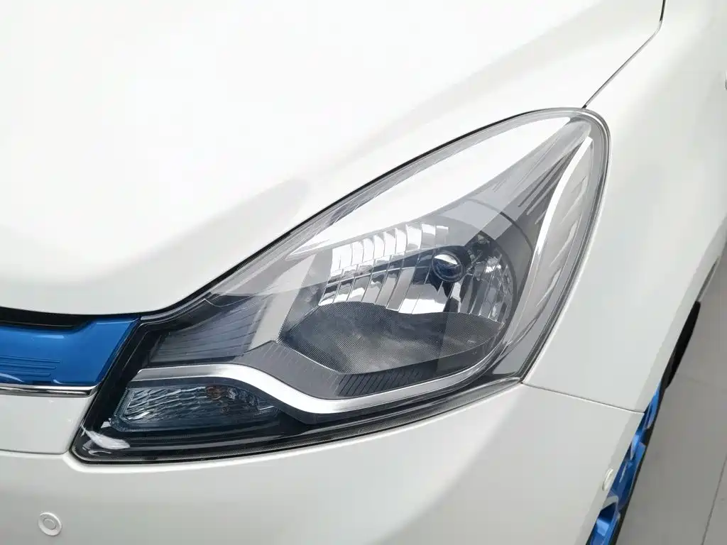 Changan EV — миниатюра 7