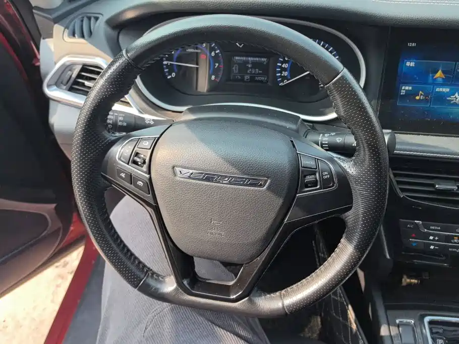 Venucia T90 — миниатюра 15