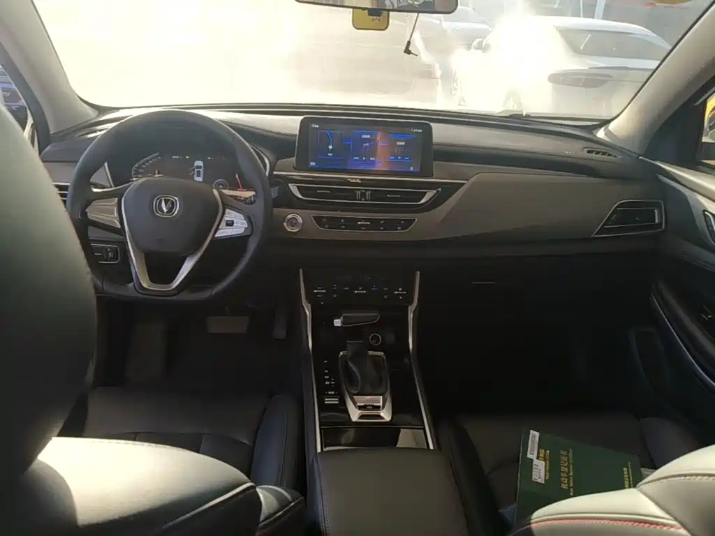 Changan CS75 — миниатюра 10