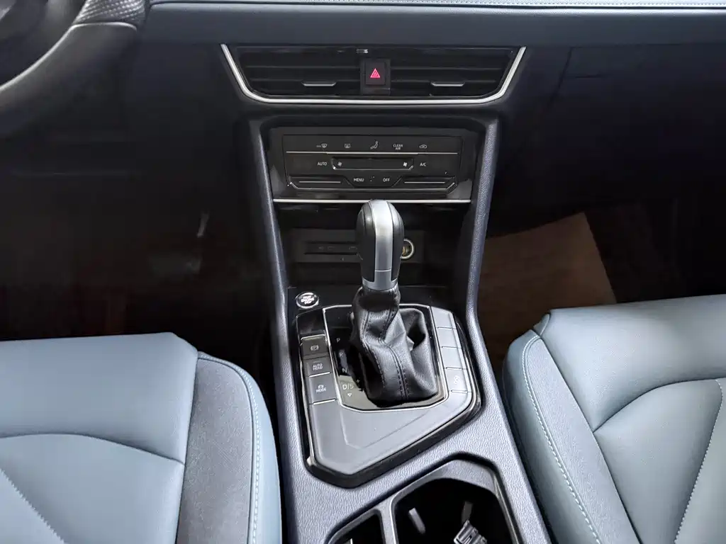 Volkswagen Tharu - фото 15