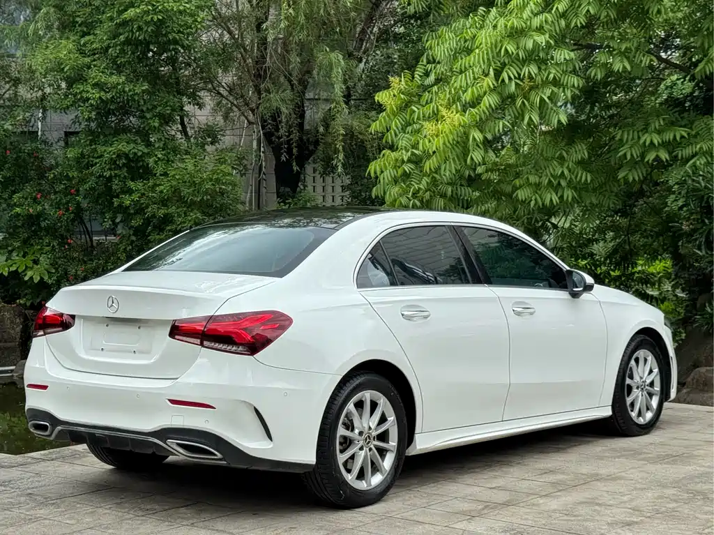 Mercedes-Benz A-Class A 2022 A 200 L Sport Fashion