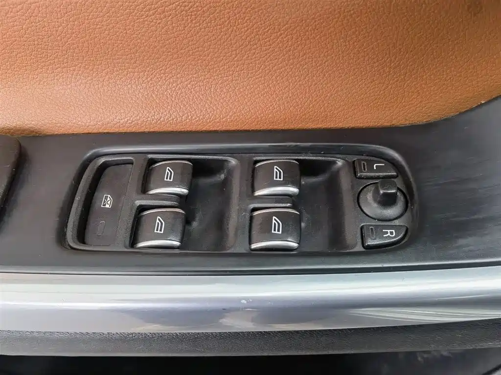 Volvo S60 2016 S60L T4
