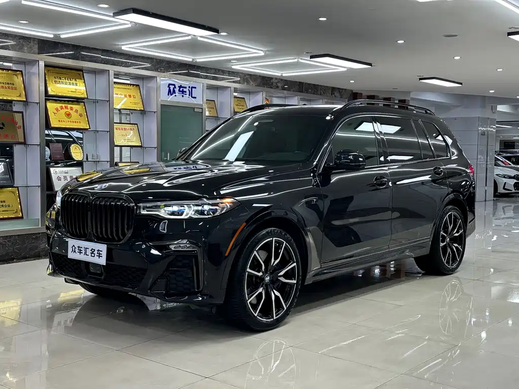 BMW X7 2022