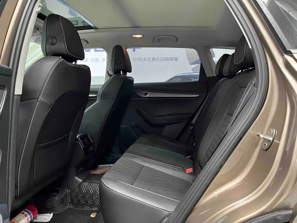 Skoda Karoq — миниатюра 13