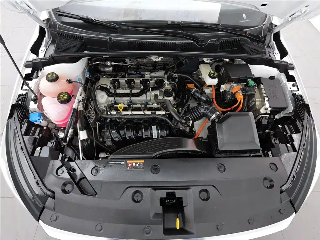 Geely Emgrand 2022 1.8L DHT