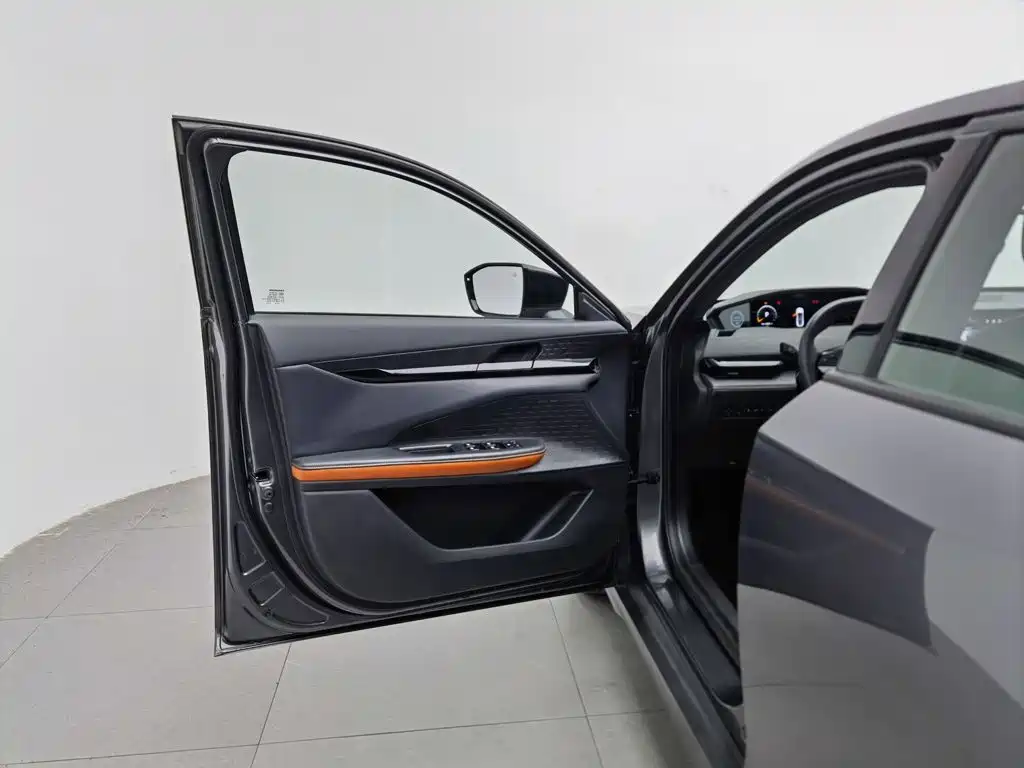 Changan UNI-V iDD — миниатюра 8