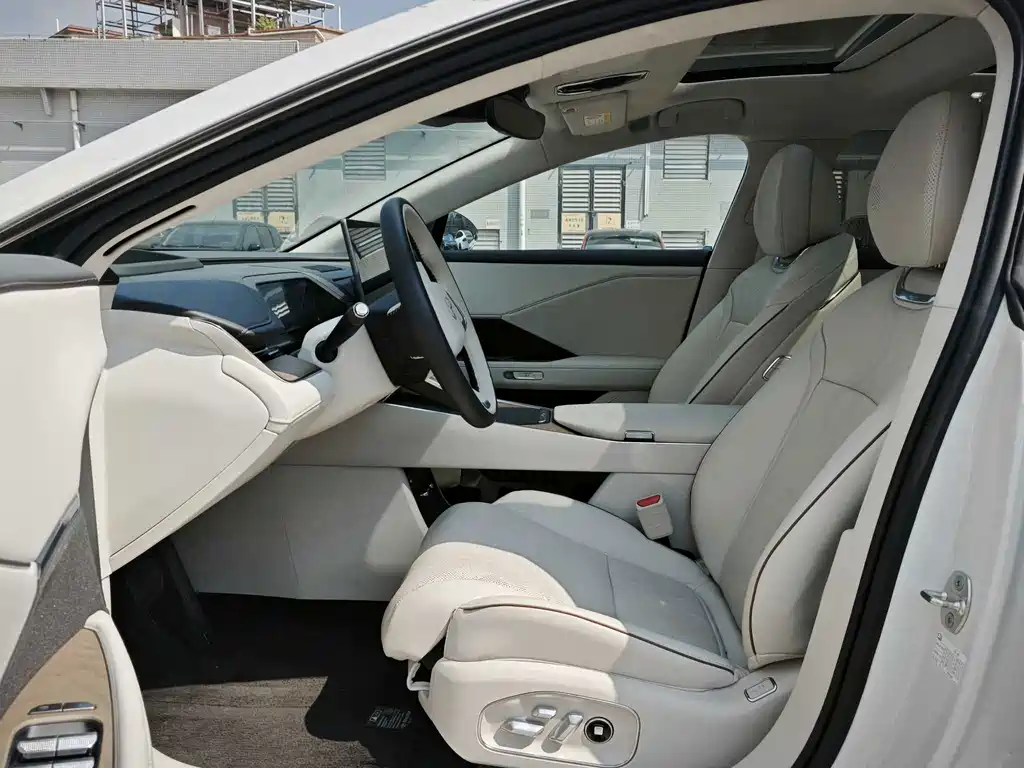 Toyota bZ7 — миниатюра 11