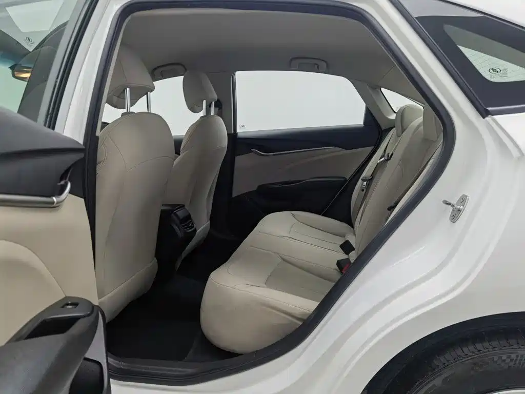 Buick Excelle — миниатюра 15