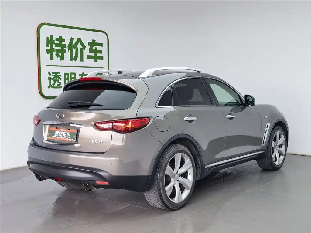 Infiniti FX 2011 FX35