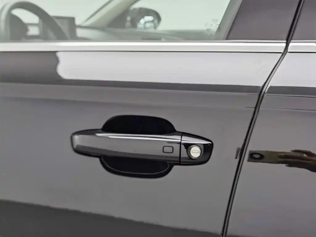 Audi A6L — миниатюра 18